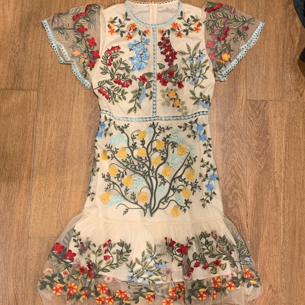 Gorgeous Floral Womens Dress